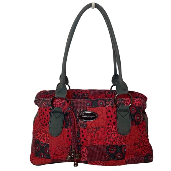 Donna Sharp Handbags - Donna Sharp Quilted Patchwork Print Saddle/Shoulder Bag Purse in Black and Red